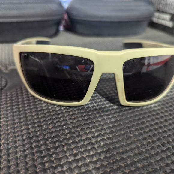 Spy + rebar sunglasses / safety glasses - Picture 4 of 6